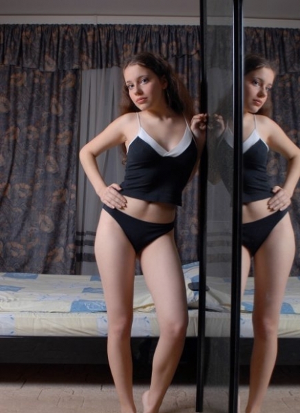 Анкета проститутки Аделина - Фото, г. Кюсюр, 21 год, №24917